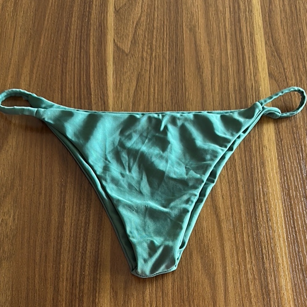 EUC Olive Green String Bikini 🧜‍♀️ - Picture 2 of 6